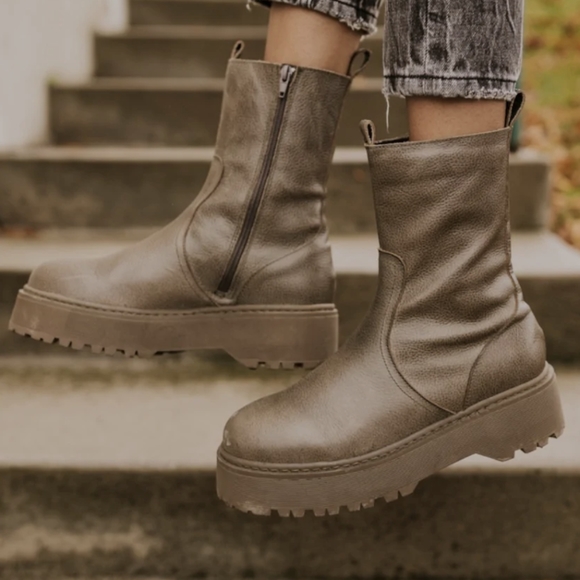 Roolee Shoes - ROOLEE Leather Platform Boots